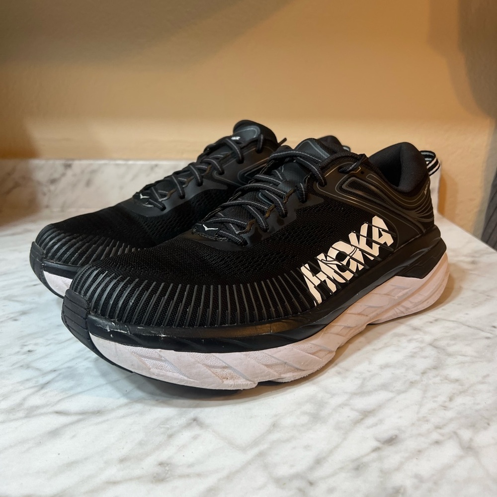 Hoka, Bondi 7 in good condition of flaws in pictures